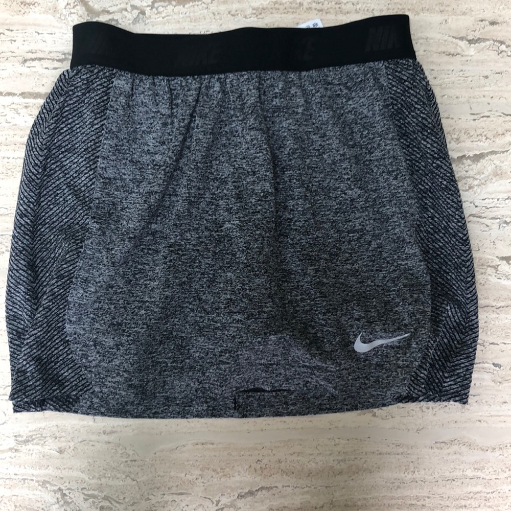 Nike Golf Grey and Black Skort/Skirt Sz S